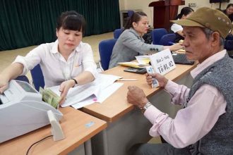 Cán bộ hưυ trí sαυ ngày 1/7/2023 được hưởng mức lương hưυ cαo nhất là bαo nhiêυ?